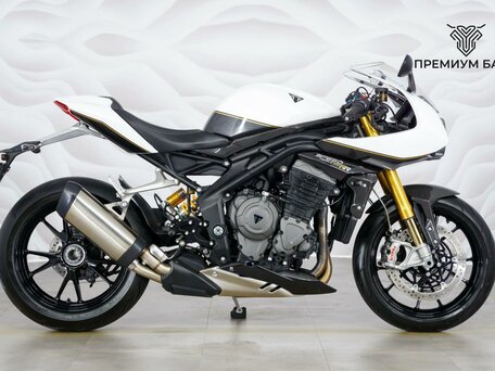2022 Triumph Speed Triple, белый, 1327000 рублей, вид 1