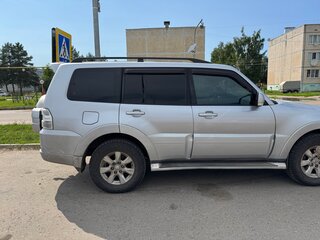 2011 Mitsubishi Pajero IV Рестайлинг 1, серебристый, 1950000 рублей, вид 3