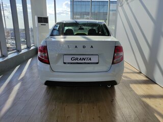 2026 Lada (ВАЗ) Granta I Рестайлинг, белый, 1068000 рублей, вид 5