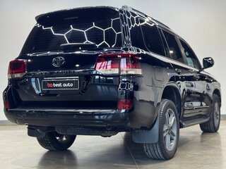 2016 Toyota Land Cruiser 200 Series Рестайлинг 2, чёрный, 4490000 рублей, вид 5