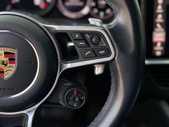 2021 Porsche Cayenne III, чёрный, 9200000 рублей - вид 16