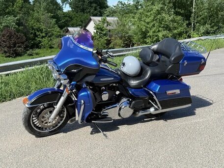 2010 Harley-Davidson Electra Glide, синий, 800000 рублей, вид 5