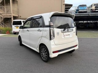 2018 Honda N-WGN I Рестайлинг, белый, 650000 рублей, вид 4