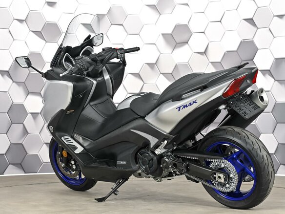 2017 Yamaha TMAX, серебристый, 979000 рублей - вид 7