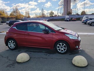 2013 Peugeot 208 I, красный, 740000 рублей, вид 3
