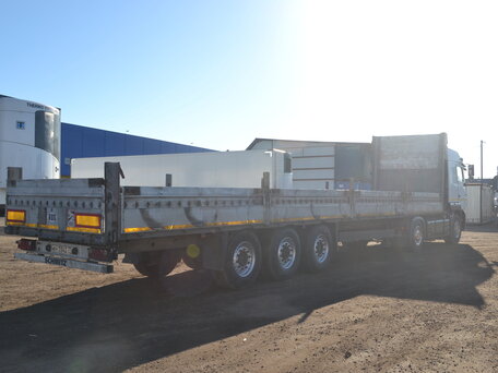2018 Schmitz Cargobull 9084, серебристый, 1580000 рублей, вид 2