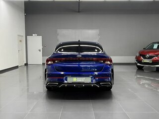 2021 Kia K5 III, синий, 2165000 рублей, вид 4