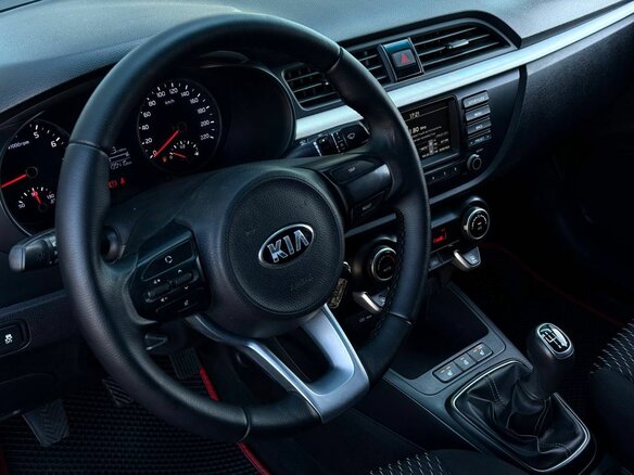 2019 Kia Rio IV, серый, 1249000 рублей - вид 17