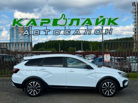 2024 Lada (ВАЗ) Vesta SW Cross I Рестайлинг (NG), белый, 1499000 рублей, вид 4