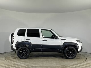 2024 Lada (ВАЗ) Niva Travel I, белый, 859000 рублей, вид 4