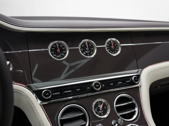 2025 Bentley Continental GT Speed IV, серый, 37500000 рублей - вид 28