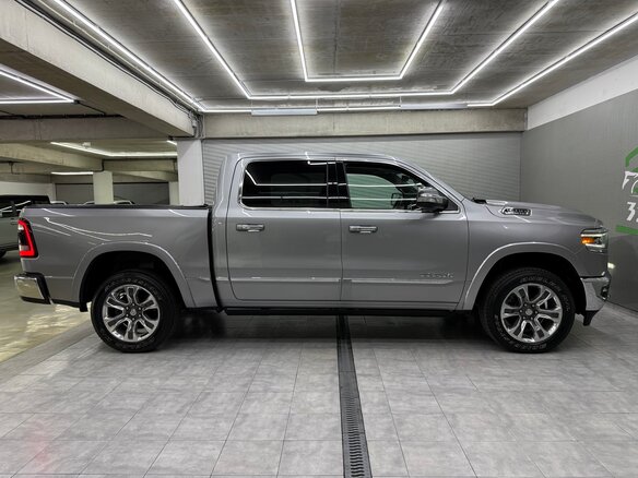 2022 Ram 1500 Crew Cab V, серебристый, 7450000 рублей - вид 26