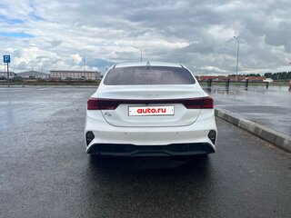 2021 Kia K3 II Рестайлинг, белый, 1950000 рублей, вид 3