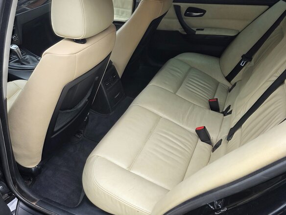 2007 BMW 3 серии 318i V (E90/E91/E92/E93), чёрный, 750000 рублей - вид 14