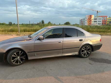 2000 BMW 5 серии 528i IV (E39), серебристый, 380000 рублей, вид 5