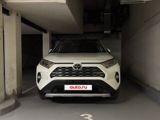 2020 Toyota RAV4 V (XA50), белый, 3350000 рублей, вид 3