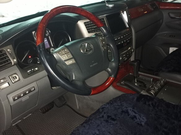 2008 Lexus LX 570 III, серый, 3800000 рублей - вид 12