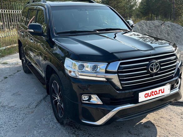 2015 Toyota Land Cruiser 200 Series Рестайлинг 2, чёрный - вид 4