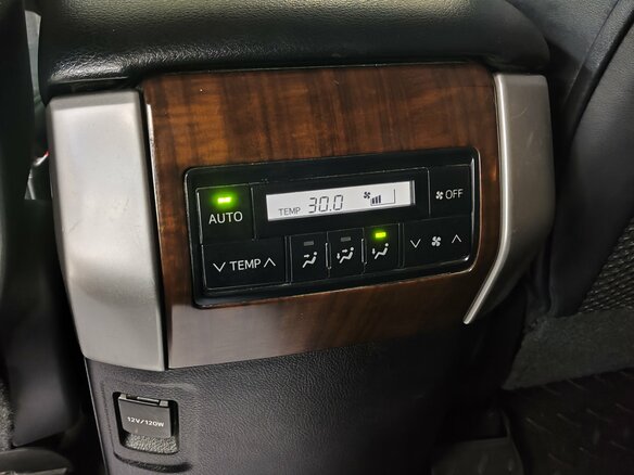2009 Toyota Land Cruiser Prado 150 Series, чёрный, 2100000 рублей - вид 22