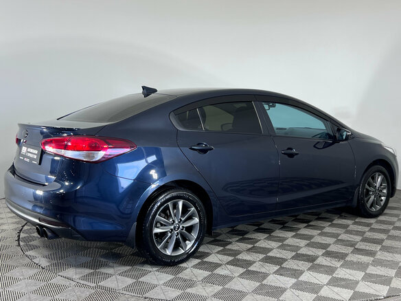 2018 Kia Cerato III Рестайлинг (Classic), синий, 1599000 рублей - вид 4