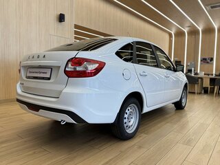 2026 Lada (ВАЗ) Granta I Рестайлинг, белый, 1017000 рублей, вид 5