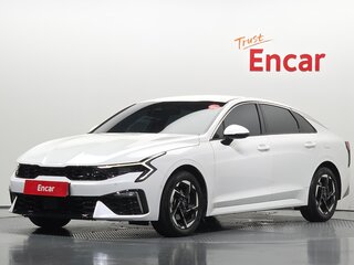 2023 Kia K5 III Рестайлинг, белый, 2990000 рублей, вид 1
