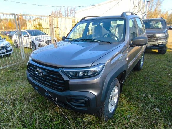 2026 Lada (ВАЗ) Niva Travel I Рестайлинг, коричневый, 1623000 рублей - вид 2
