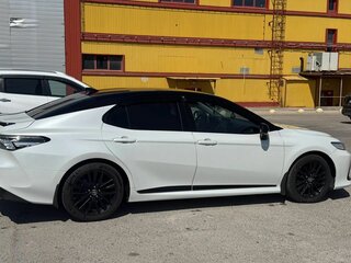 2021 Toyota Camry VIII (XV70), белый, 3200000 рублей, вид 4