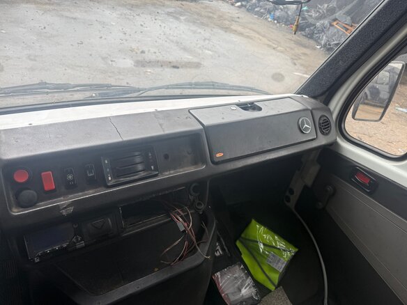 1990 Mercedes-Benz T1, белый, 450000 рублей - вид 11