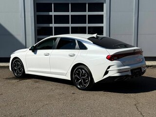 2021 Kia K5 III, белый, 2300000 рублей, вид 3