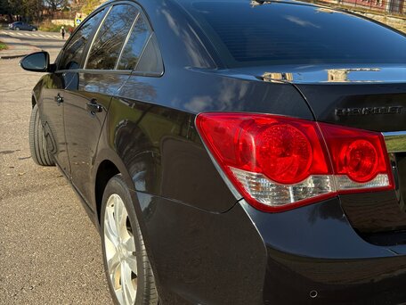 2013 Chevrolet Cruze I Рестайлинг, чёрный, 770000 рублей, вид 3