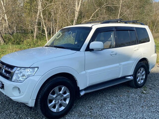 2013 Mitsubishi Pajero IV Рестайлинг 1, белый, 2199000 рублей, вид 1