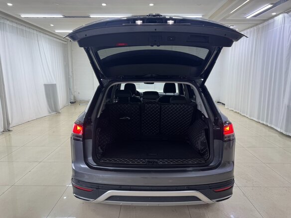 2022 Volkswagen Tayron I, серый, 2650000 рублей - вид 17