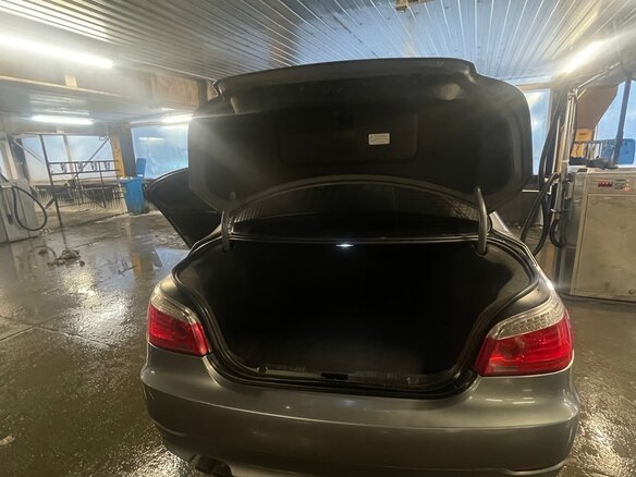 2009 BMW 5 серии 525i V (E60/E61) Рестайлинг, серый, 860000 рублей - вид 13