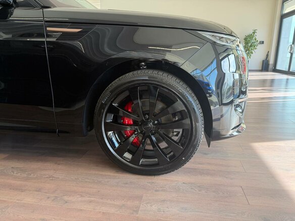 2026 Land Rover Range Rover Sport D250 III, чёрный, 16995000 рублей - вид 2