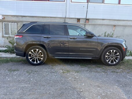 2022 Jeep Grand Cherokee L V (WL), серый, 6100000 рублей, вид 3