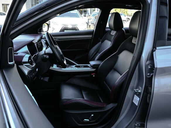 2022 Geely Coolray I, серый, 1775000 рублей - вид 9