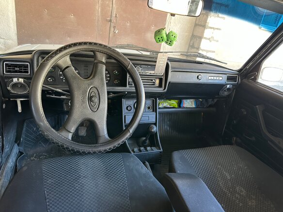 1999 Lada (ВАЗ) 2104 21047, белый, 170000 рублей - вид 8
