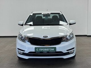 2015 Kia Rio III Рестайлинг, белый, 999000 рублей, вид 3