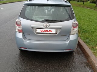 2011 Toyota Verso I, голубой, 750000 рублей, вид 3