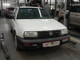 1992 Volkswagen Vento, белый, 120000 рублей, вид 2