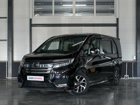 Honda Stepwgn V Рестайлинг