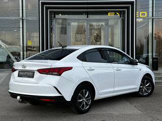 2021 Hyundai Solaris II Рестайлинг, белый, 1450000 рублей, вид 4