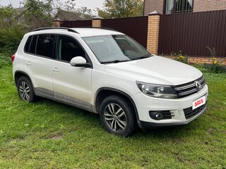 2014 Volkswagen Tiguan I Рестайлинг, белый, 1100000 рублей, вид 2