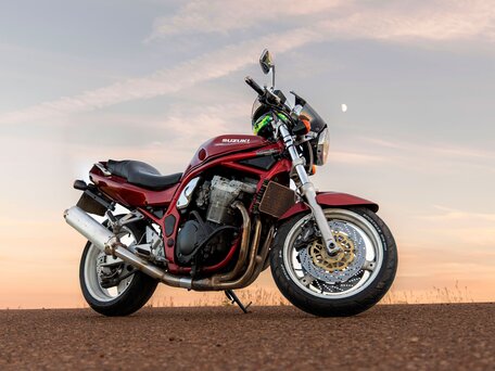 1998 Suzuki Bandit 1200, красный, 320000 рублей, вид 1