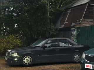 1988 Mercedes-Benz W124 230, чёрный, 260000 рублей, вид 3