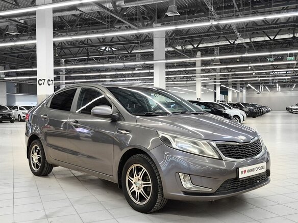 2013 Kia Rio III, серый, 659000 рублей - вид 2