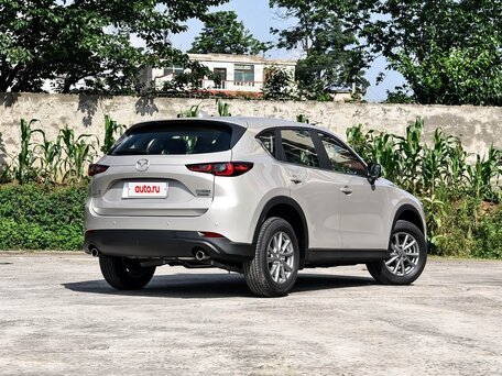 2026 Mazda CX-5 II Рестайлинг, серебристый, 2780000 рублей, вид 4