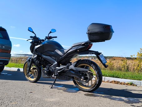 2018 Bajaj Dominar 400, чёрный, 370000 рублей, вид 1
