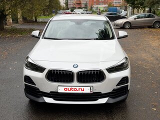2021 BMW X2 sDrive18i I (F39), белый, 3500000 рублей, вид 3